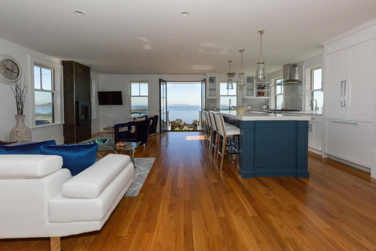 Вилла Luxury Oceanfront Bayside Jewel Куинси Экстерьер фото
